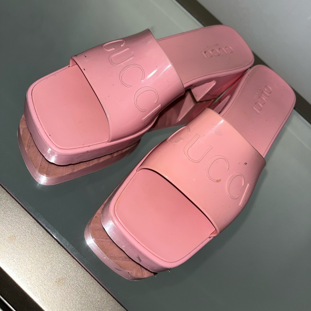 Pink Gucci Rubber Slides